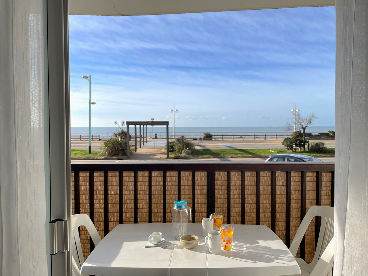 Studio 25m² rez-de-chaussée vue mer avec balcon - Photo 17