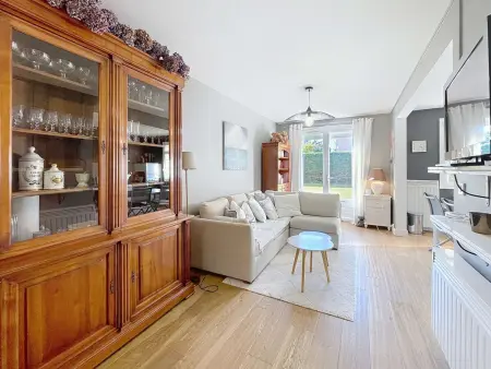 Location appartement à Jullouville, Appartement Plain-Pied avec Jardin - Proche Mer