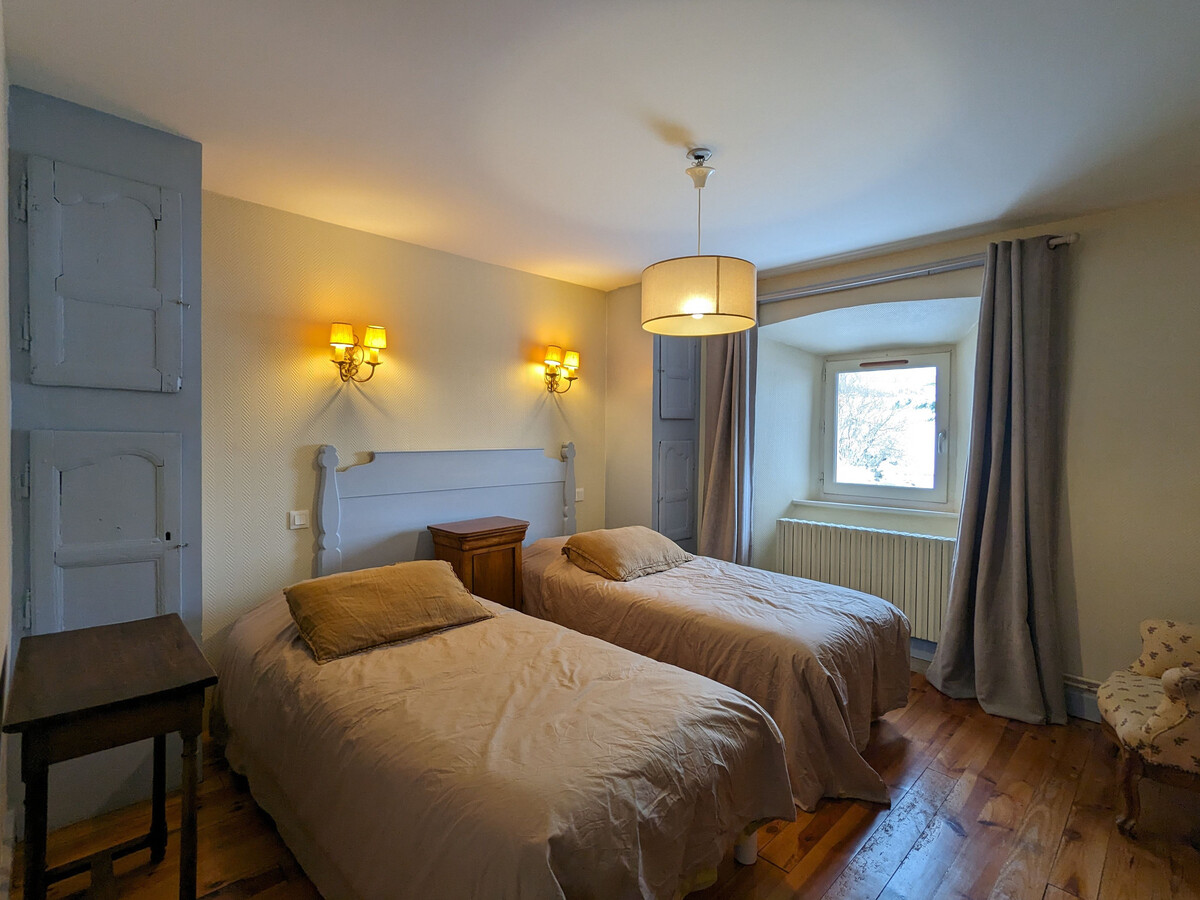 Gîte la Béraine à Saint-Bérain, ferme rénovée avec poêle à bois - Photo 14