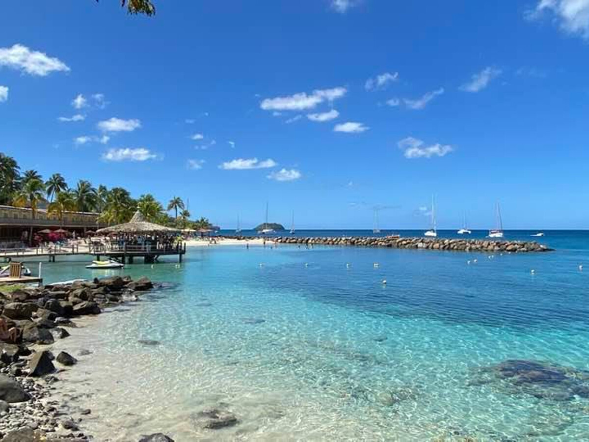 F2 climatisé à 150 m de la plage d'Anse Mitan - Photo 8