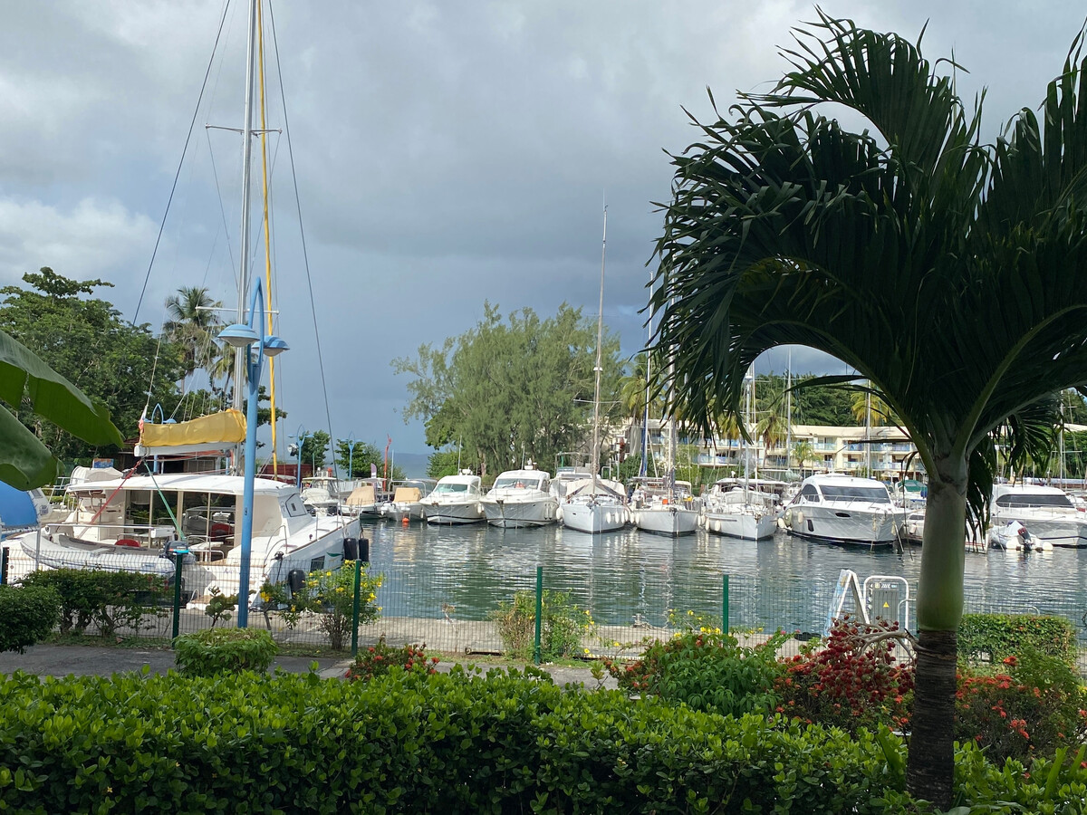 F2 climatisé à 150 m de la plage d'Anse Mitan - Photo 10
