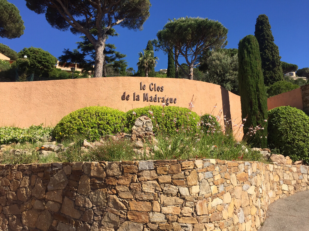 Appartement 2 pièces climatisé, vue golfe de Saint-Tropez - Photo 27