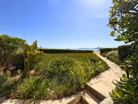 Appartement rénové avec terrasse et accès plage - Port Grimaud : photo 12