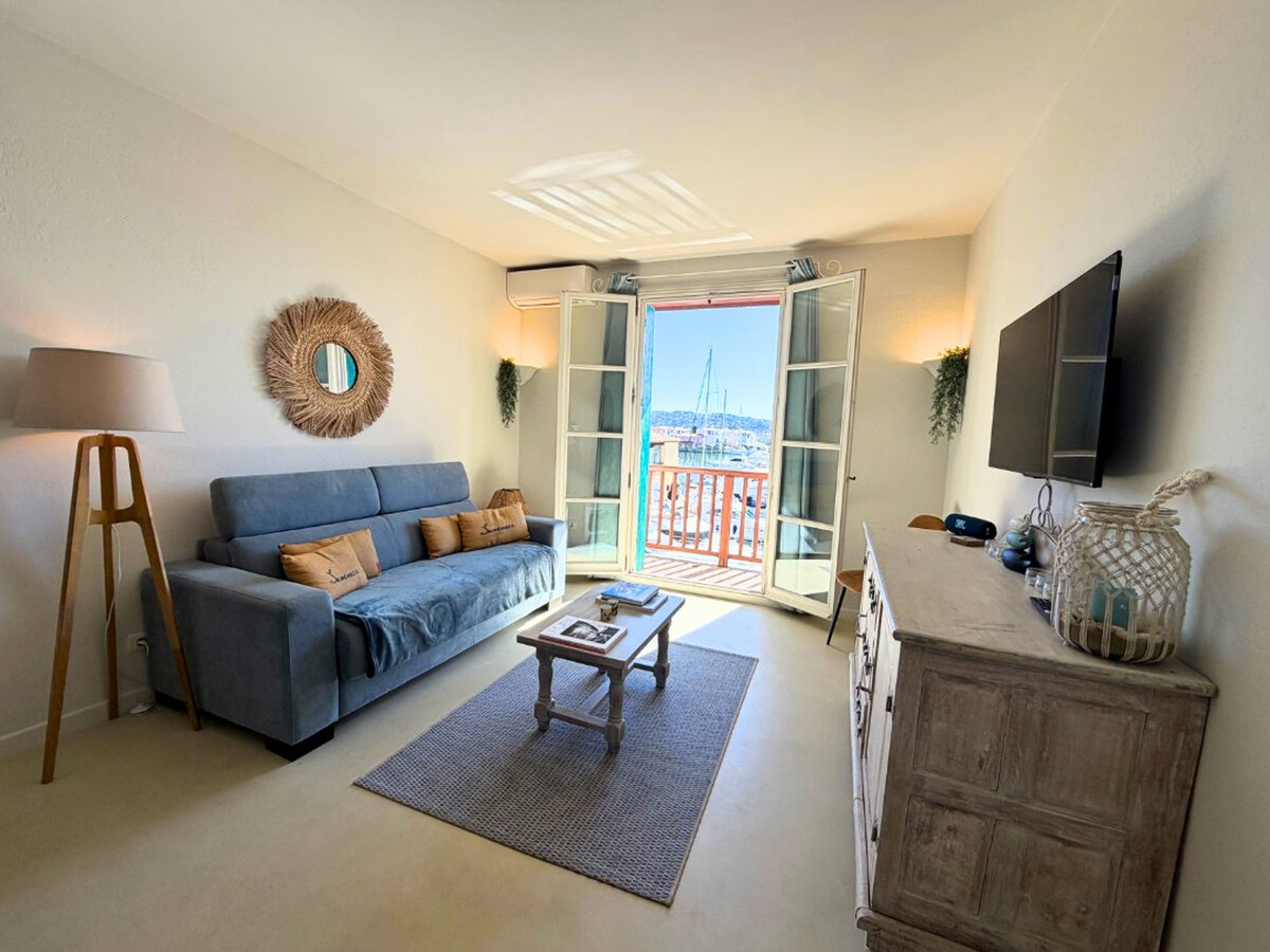 Appartement 2 pièces Port Grimaud, balcon sur les canaux - Photo 3