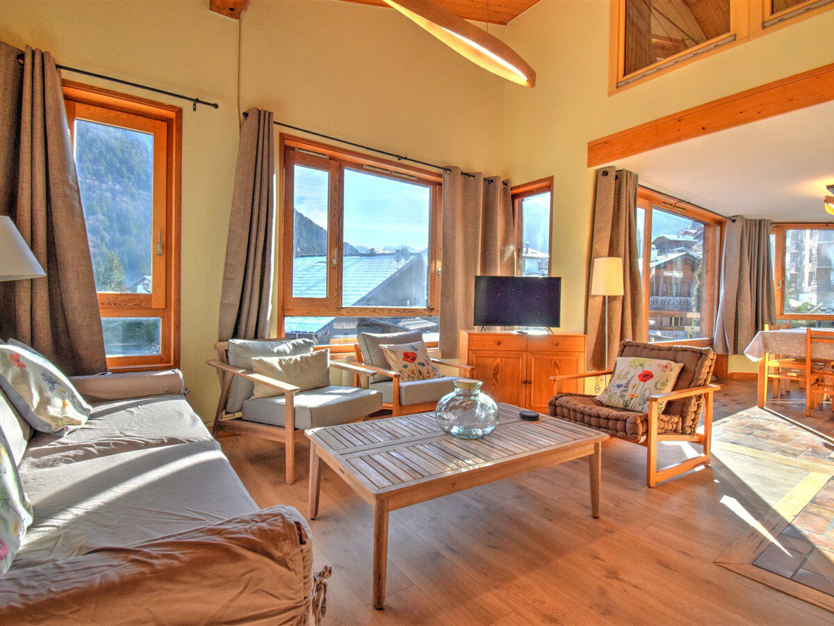 Appartement 4 ch Morzine, cheminée et balcon Sud-Est - Photo 2