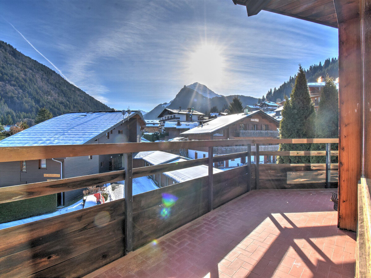 Appartement 4 ch Morzine, cheminée et balcon Sud-Est - Photo 7