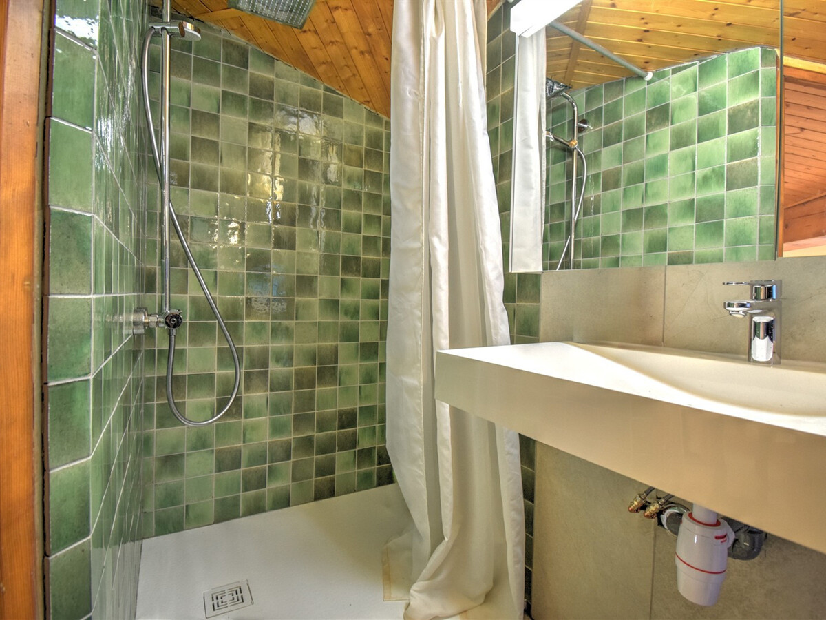 Appartement 4 ch Morzine, cheminée et balcon Sud-Est - Photo 15