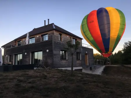 Location gite à Jouy le Potier, Charmant gîte en Sologne avec parking privatif