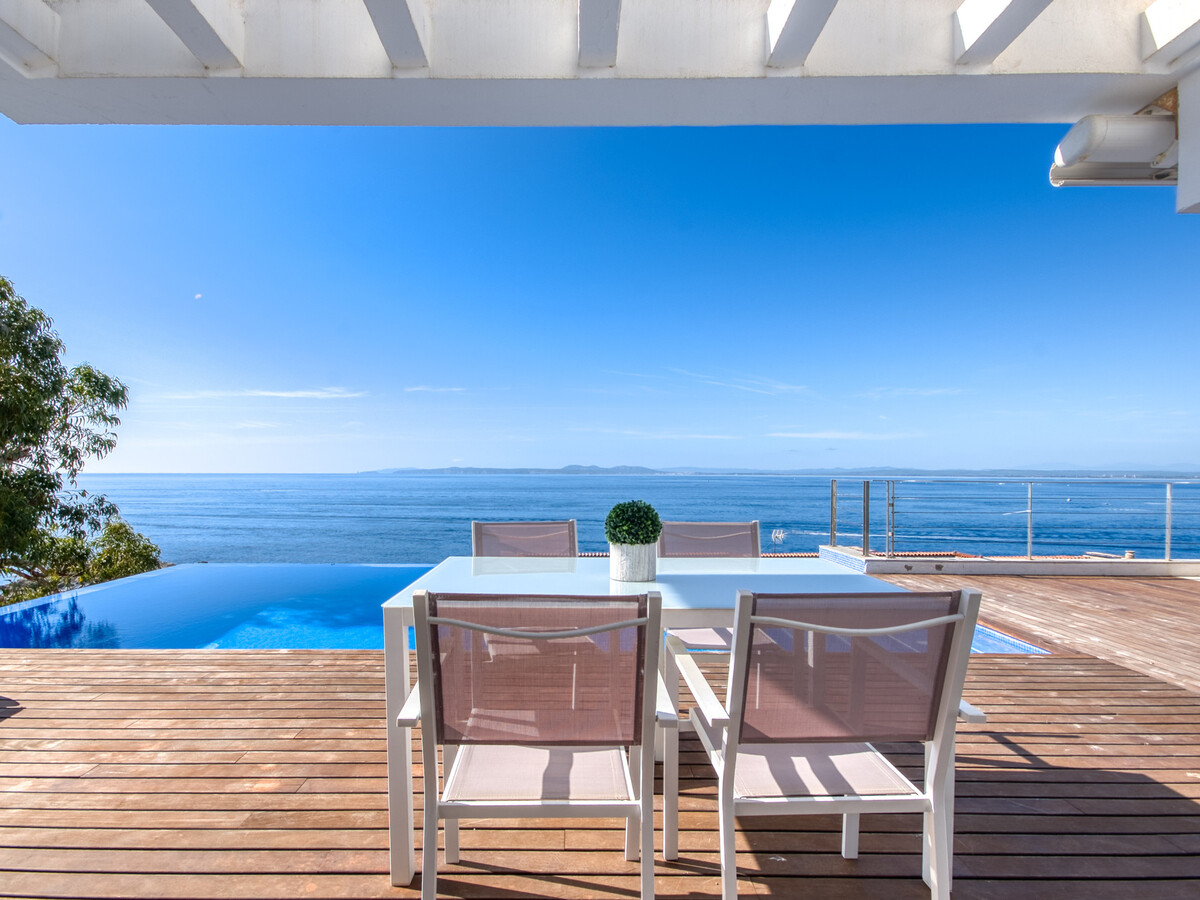 Villa 4 chambres avec piscine à débordement à Roses - Photo 5