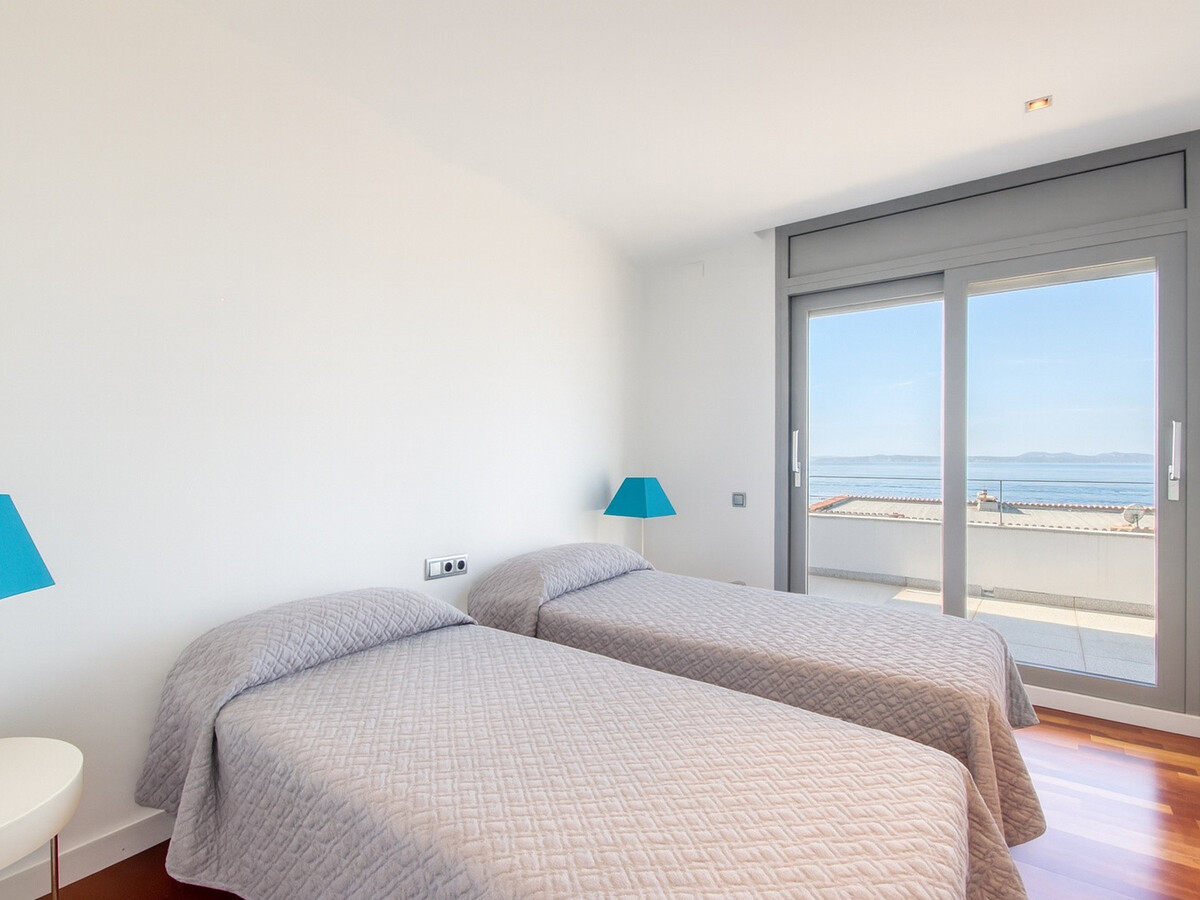 Villa 4 chambres avec piscine à débordement à Roses - Photo 19