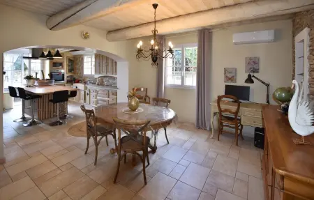 Maison 130 m² piscine et jacuzzi, Entraigues-sur-la-Sorgue : photo 5