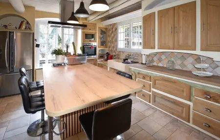 Maison 130 m² piscine et jacuzzi, Entraigues-sur-la-Sorgue : photo 6