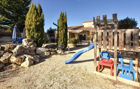 Maison 130 m² piscine et jacuzzi, Entraigues-sur-la-Sorgue : photo 11