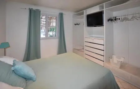 Maison 130 m² piscine et jacuzzi, Entraigues-sur-la-Sorgue : photo 14
