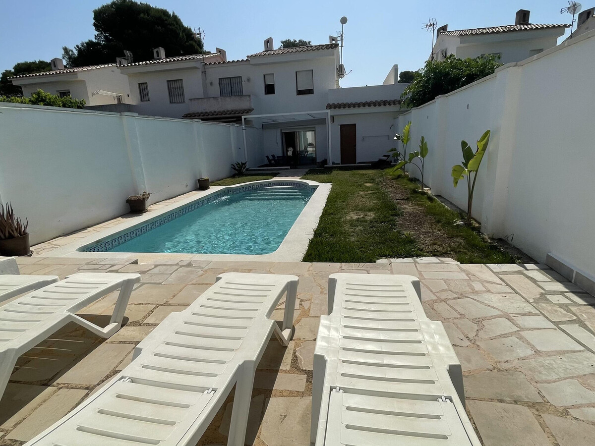 Villa 3 chambres avec piscine privée à Miami Platja - Photo 5
