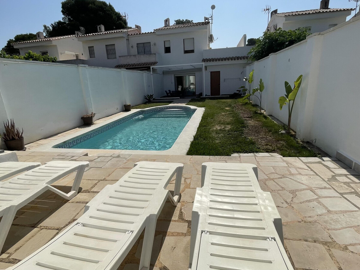 Villa 3 chambres avec piscine privée à Miami Platja - Photo 6
