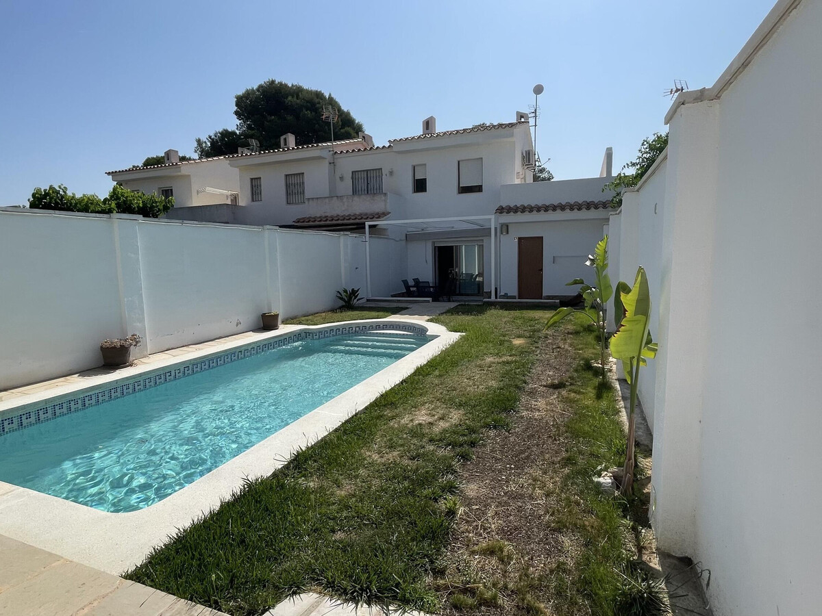 Villa 3 chambres avec piscine privée à Miami Platja - Photo 10