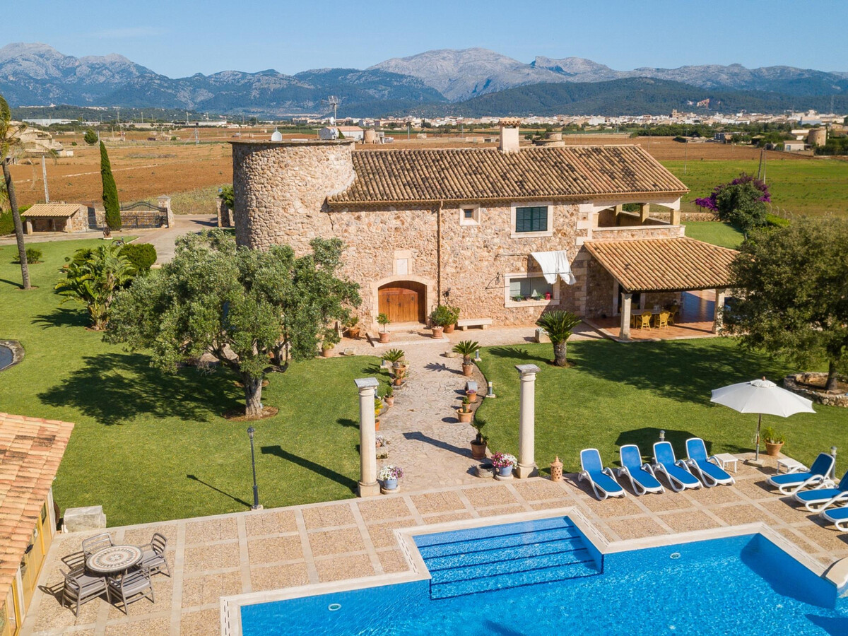 Finca avec moulin à vent, piscine et jardin à Sa Pobla - Photo 1