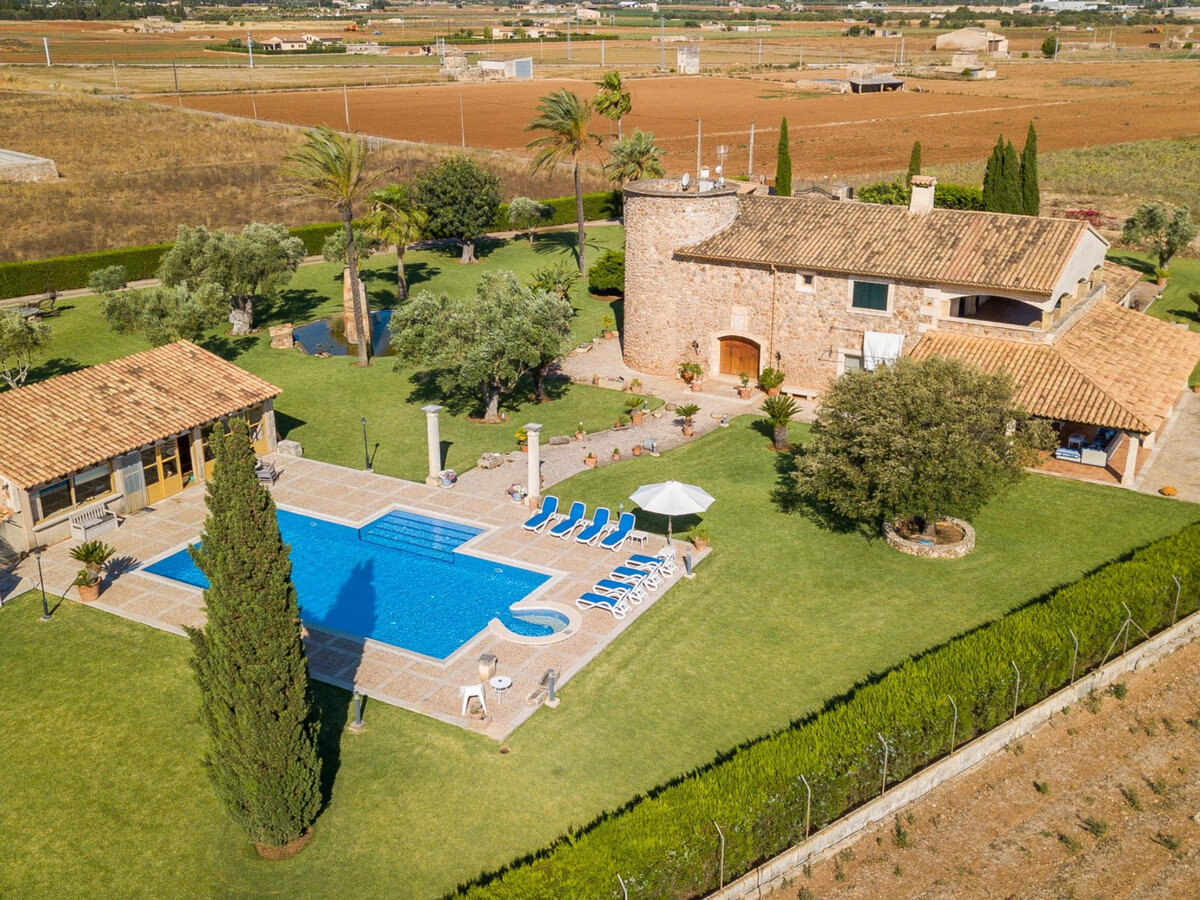 Finca avec moulin à vent, piscine et jardin à Sa Pobla - Photo 4