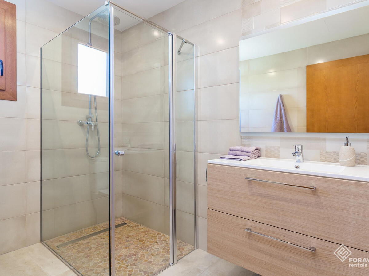 Villa neuve 5 chambres piscine et jardin à Sa Pobla - Photo 6