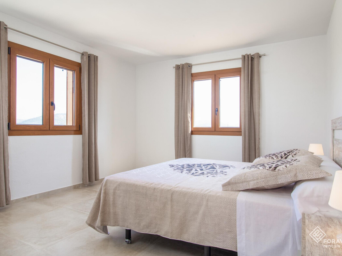 Villa neuve 5 chambres piscine et jardin à Sa Pobla - Photo 15