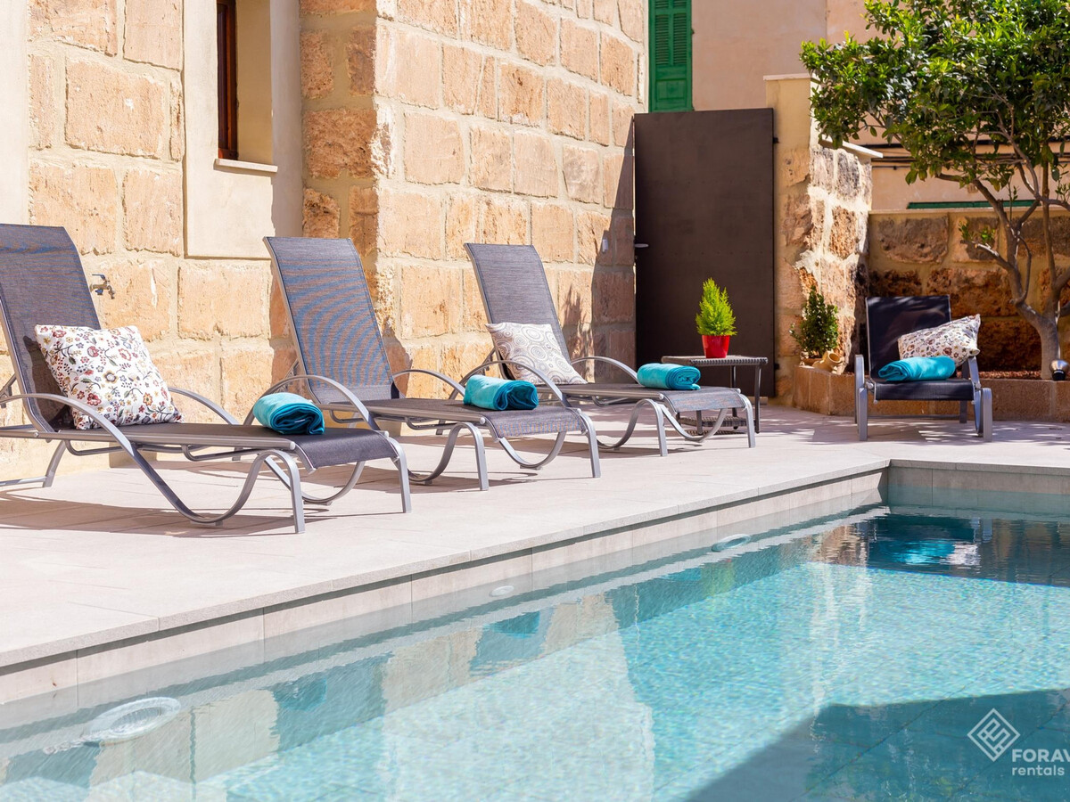 Villa majorquine rénovée, piscine privée à Ariany - Photo 8
