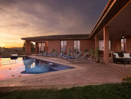 Location villa à Inca, Villa spectaculaire avec piscine et jardin à Inca