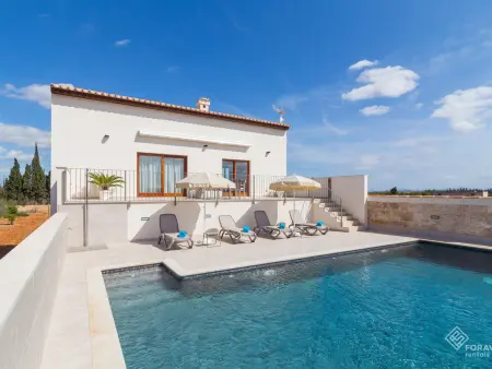 Villa rénovée à Inca avec piscine privée et climatisation : photo 3