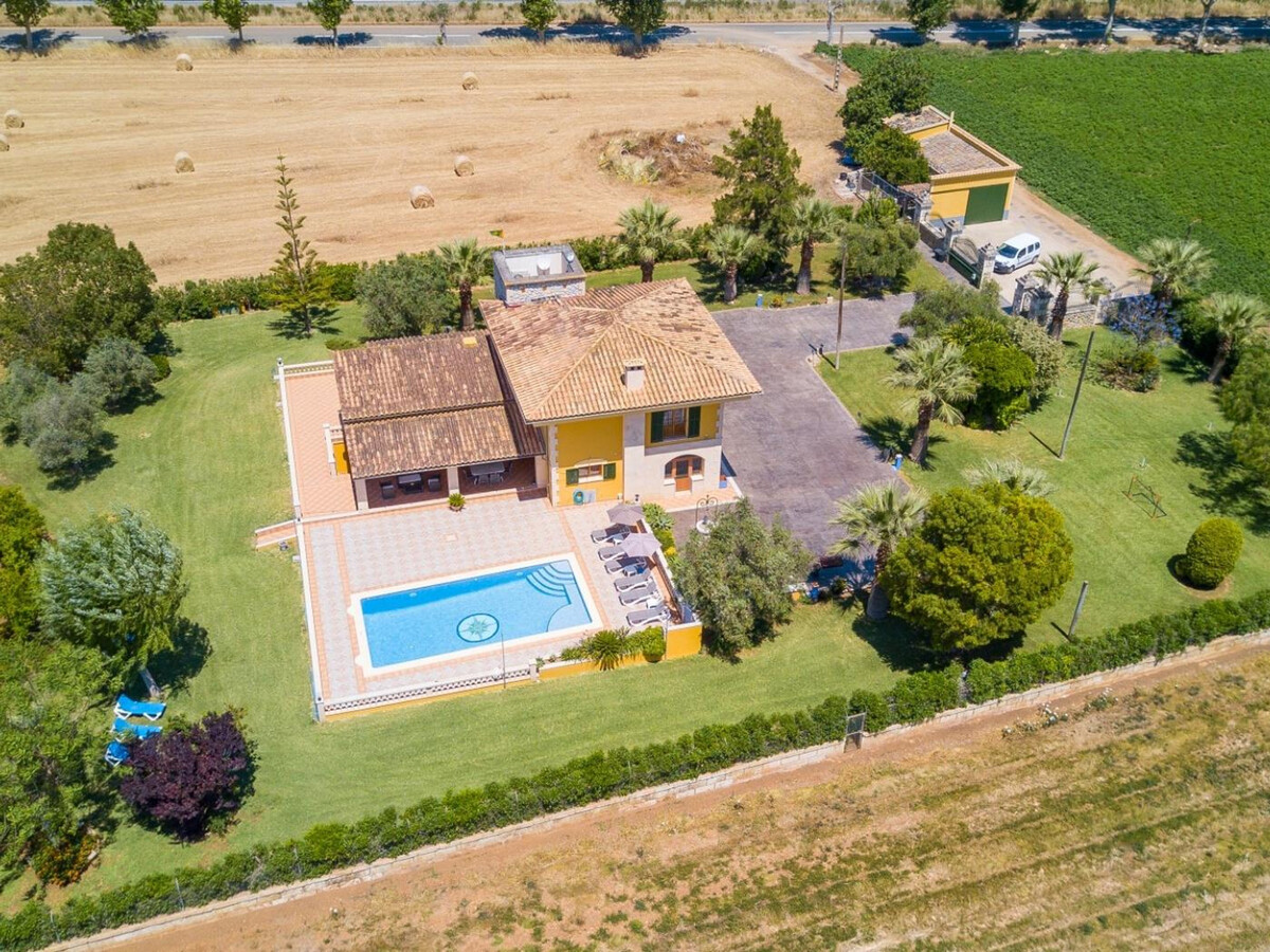 Villa moderne 4 chambres, piscine et grand jardin à Sa Pobla - Photo 3