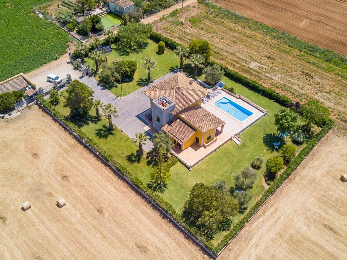 Villa moderne 4 chambres, piscine et grand jardin à Sa Pobla - Photo 7