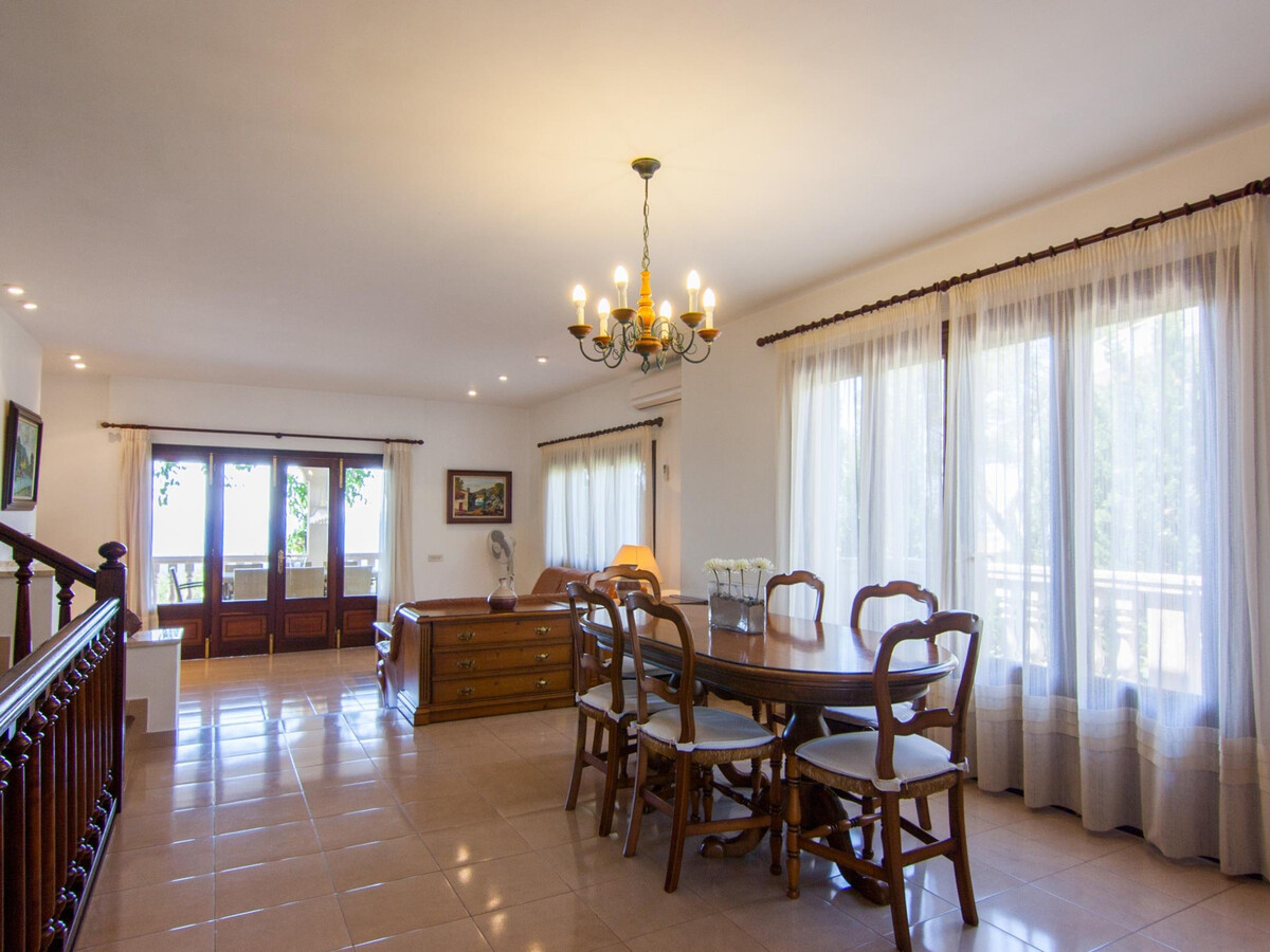 Villa 210 m² avec piscine et vue baie à Alcanada - Photo 19