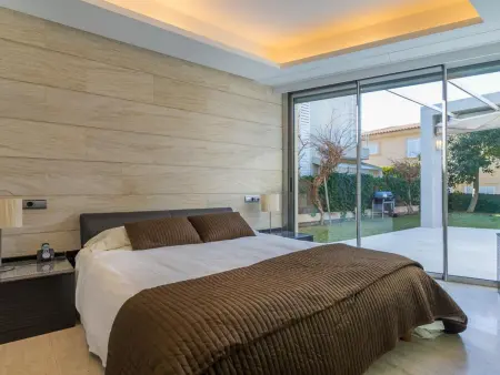 Villa d'architecte vue mer à Llucmajor, piscine et salle de sport : photo 16