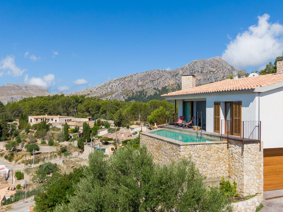 Villa moderne à Galilea, piscine débordement et Serra - Photo 3