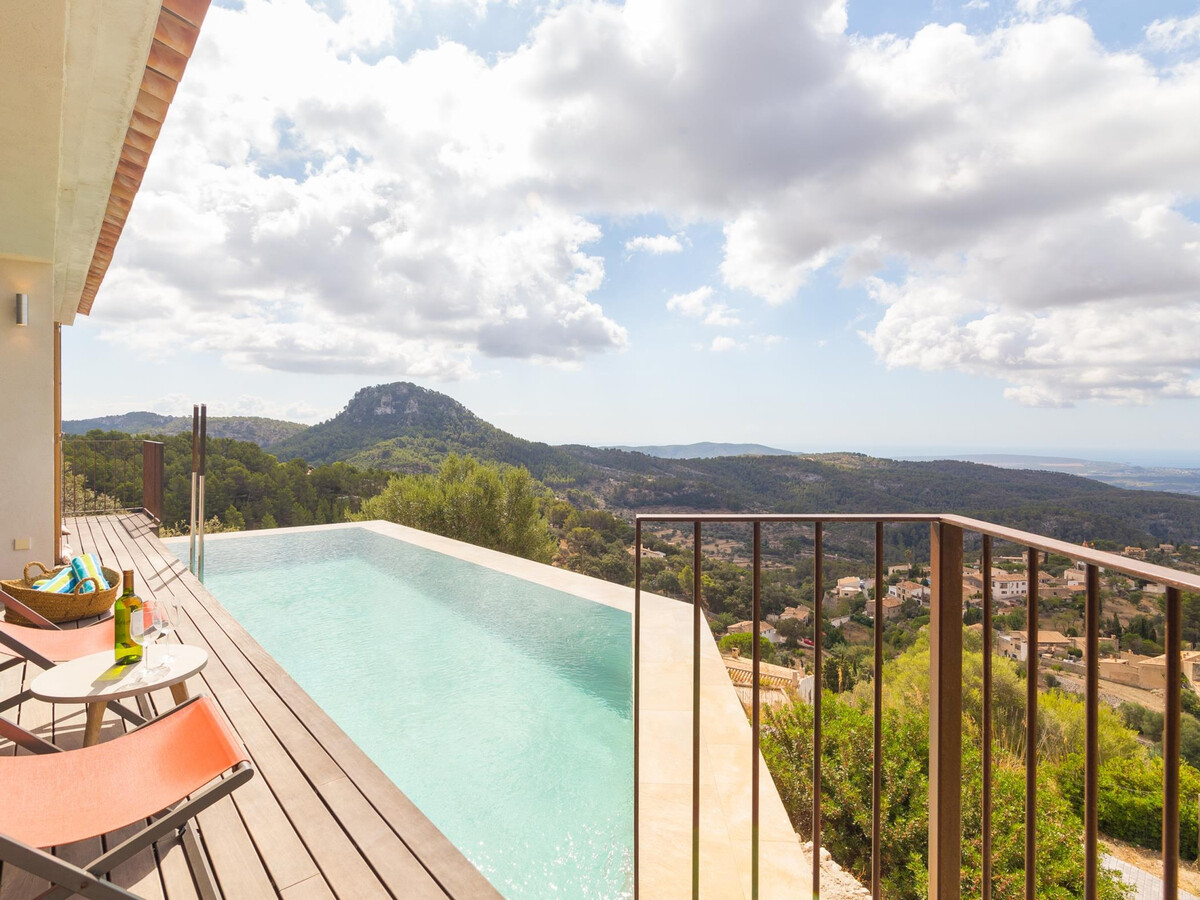 Villa moderne à Galilea, piscine débordement et Serra - Photo 23