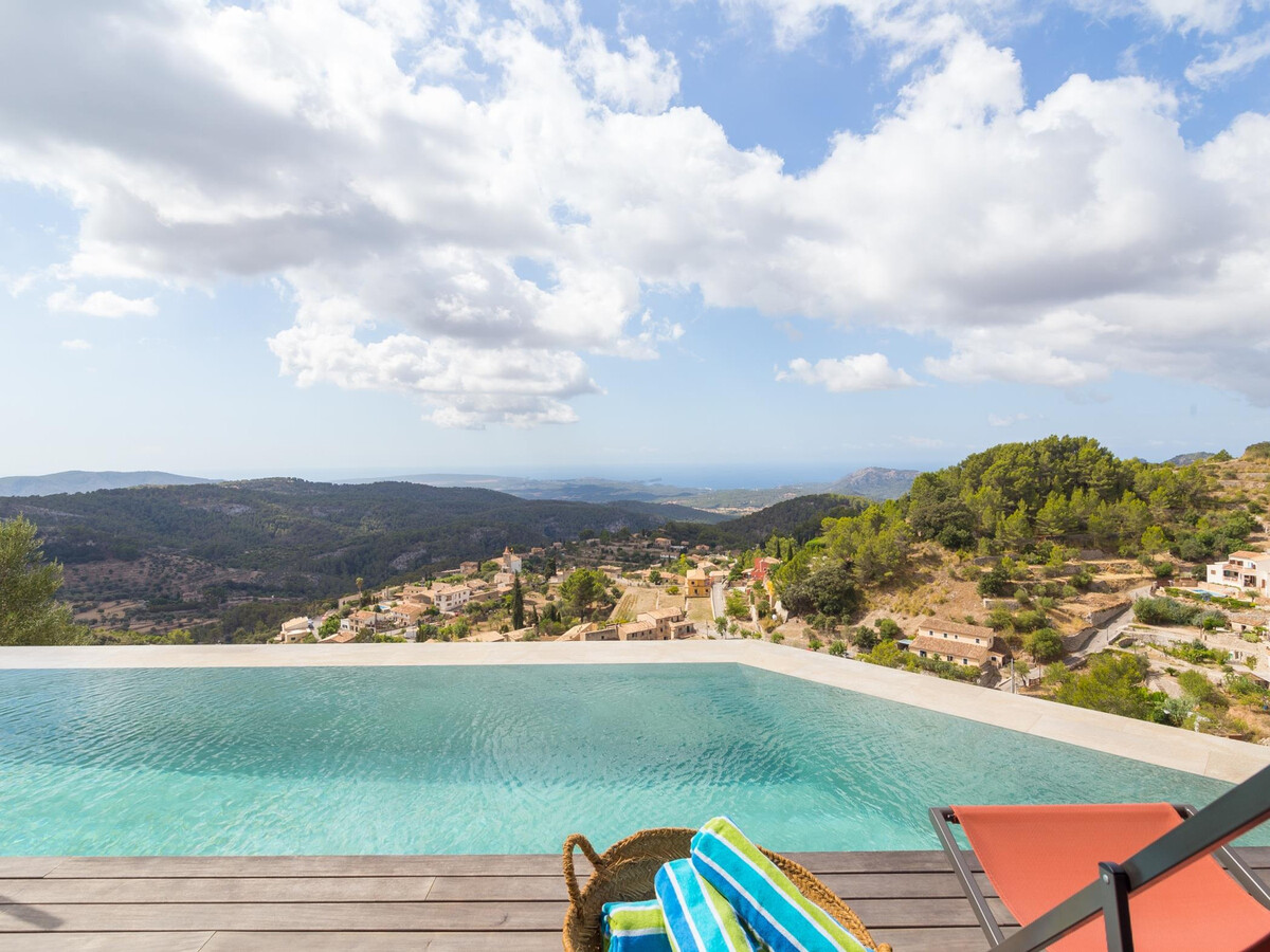 Villa moderne à Galilea, piscine débordement et Serra - Photo 24