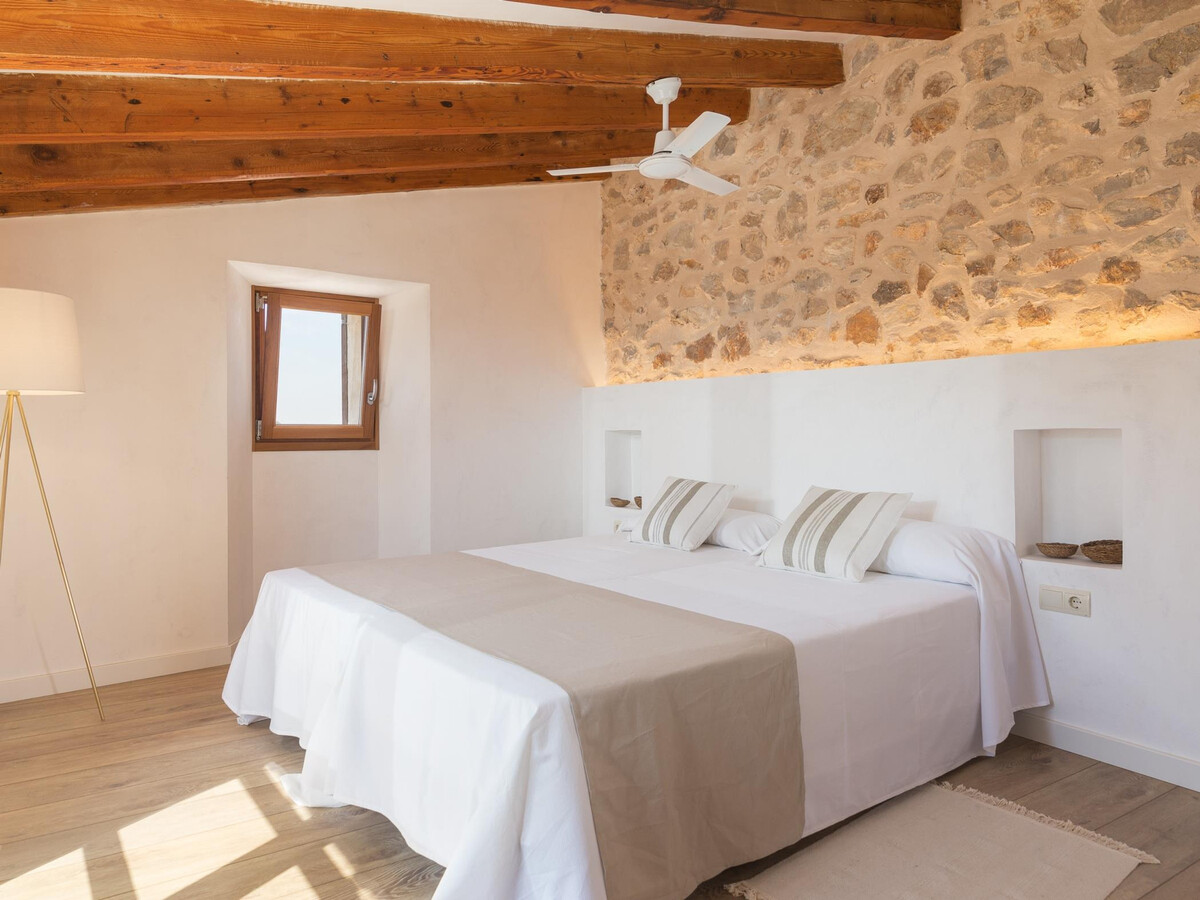 Finca XVIIIe siècle rénovée, piscine et vue campagne - Photo 23
