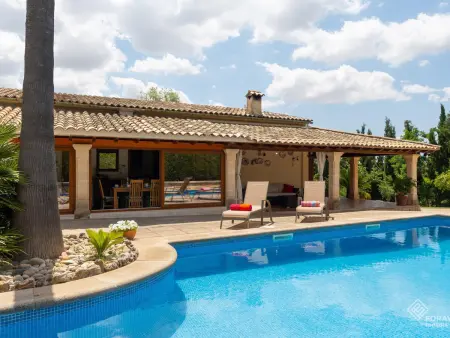 Location villa à Biniamar, Magnifique villa à Selva avec piscine et climatisation