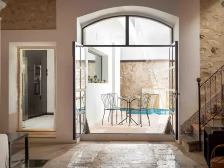 Location villa à Campanet, Maison de ville rénovée avec piscine et spa à Campanet