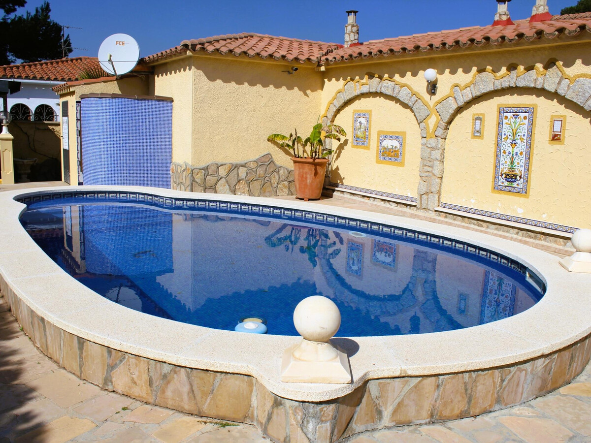 Villa 3 unités avec piscine privée à Miami Platja - Photo 2