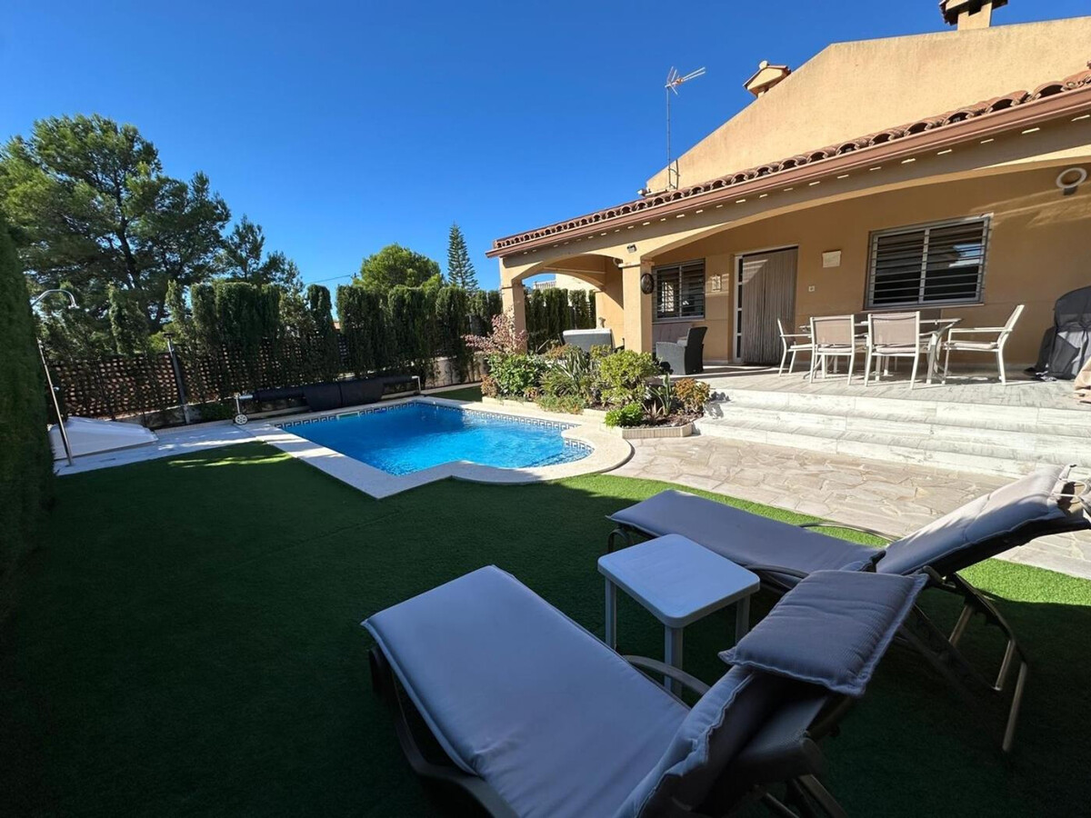 Villa Canarias, piscine privée 6x3m à Miami Platja - Photo 4