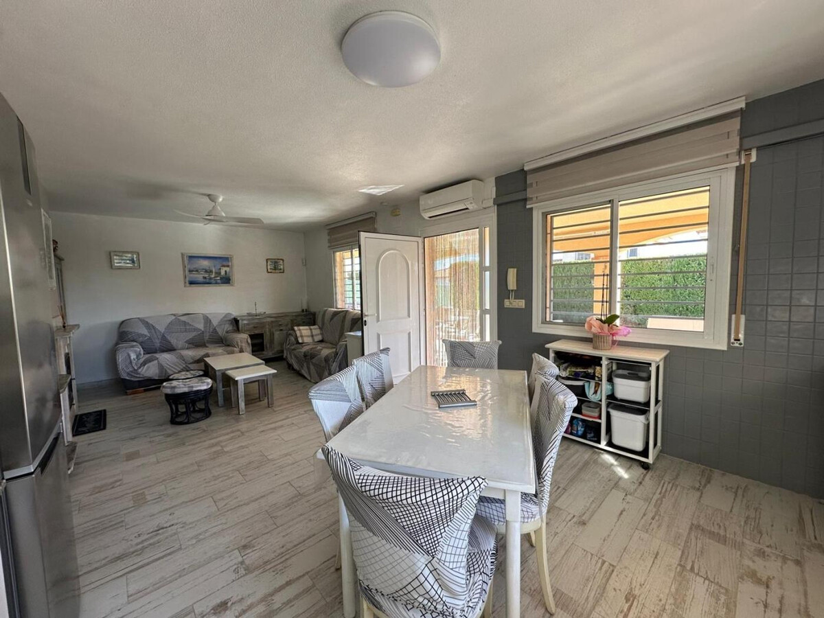Villa Canarias, piscine privée 6x3m à Miami Platja - Photo 15