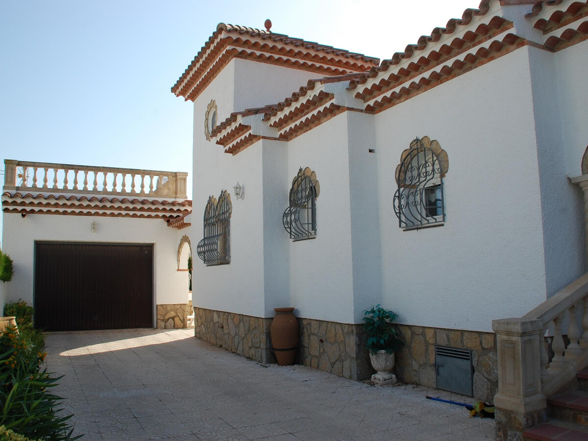 Villa Cadiz - 3 chambres, piscine privée à Miami Platja - Photo 5