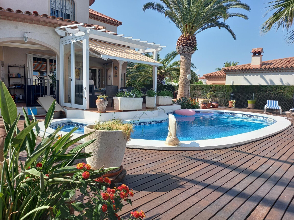 Villa 4 chambres avec piscine privée à Miami Platja - Photo 4