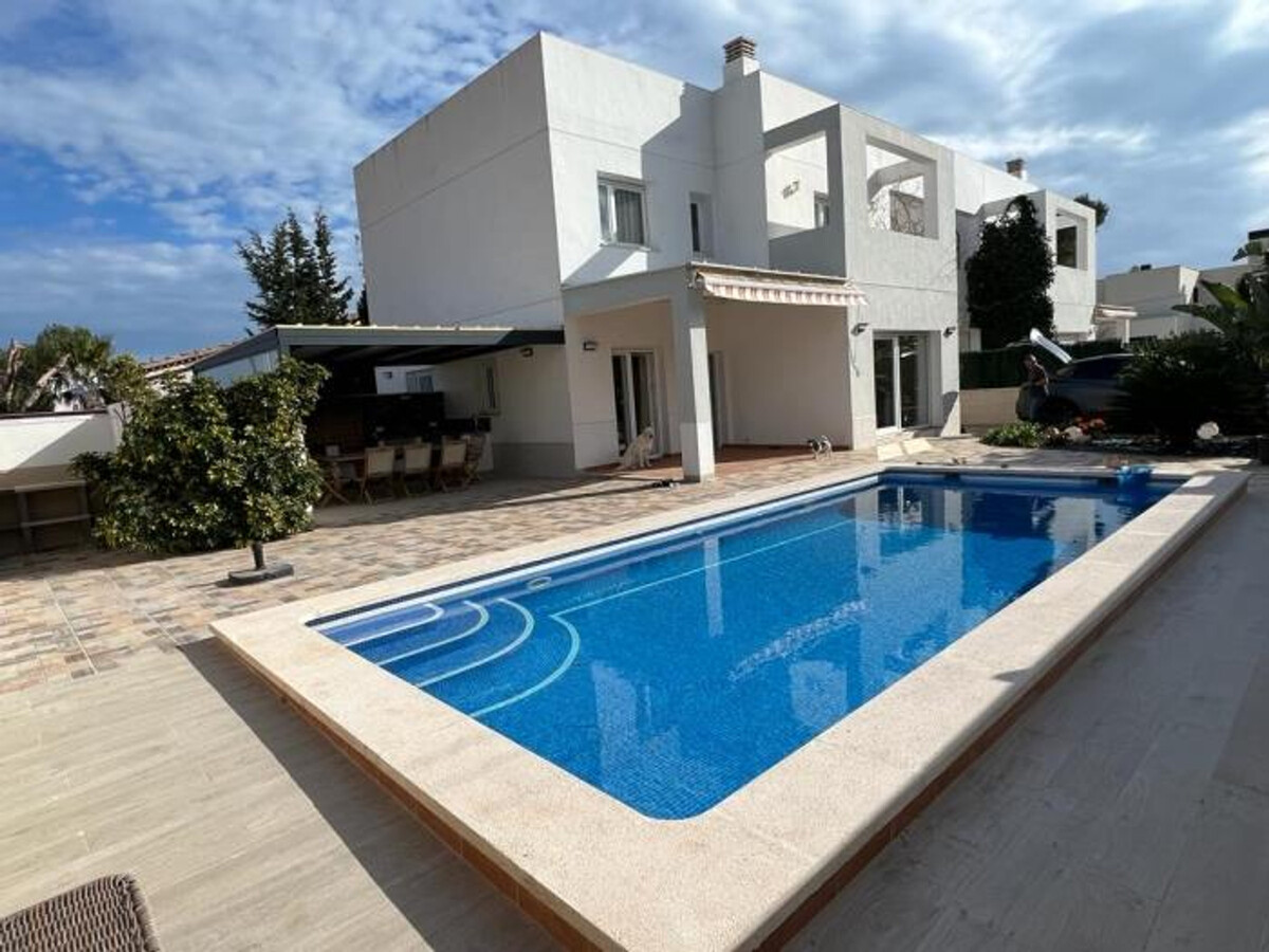 Villa Salamandre, 5 chambres avec piscine à Les Tres Cales - Photo 1