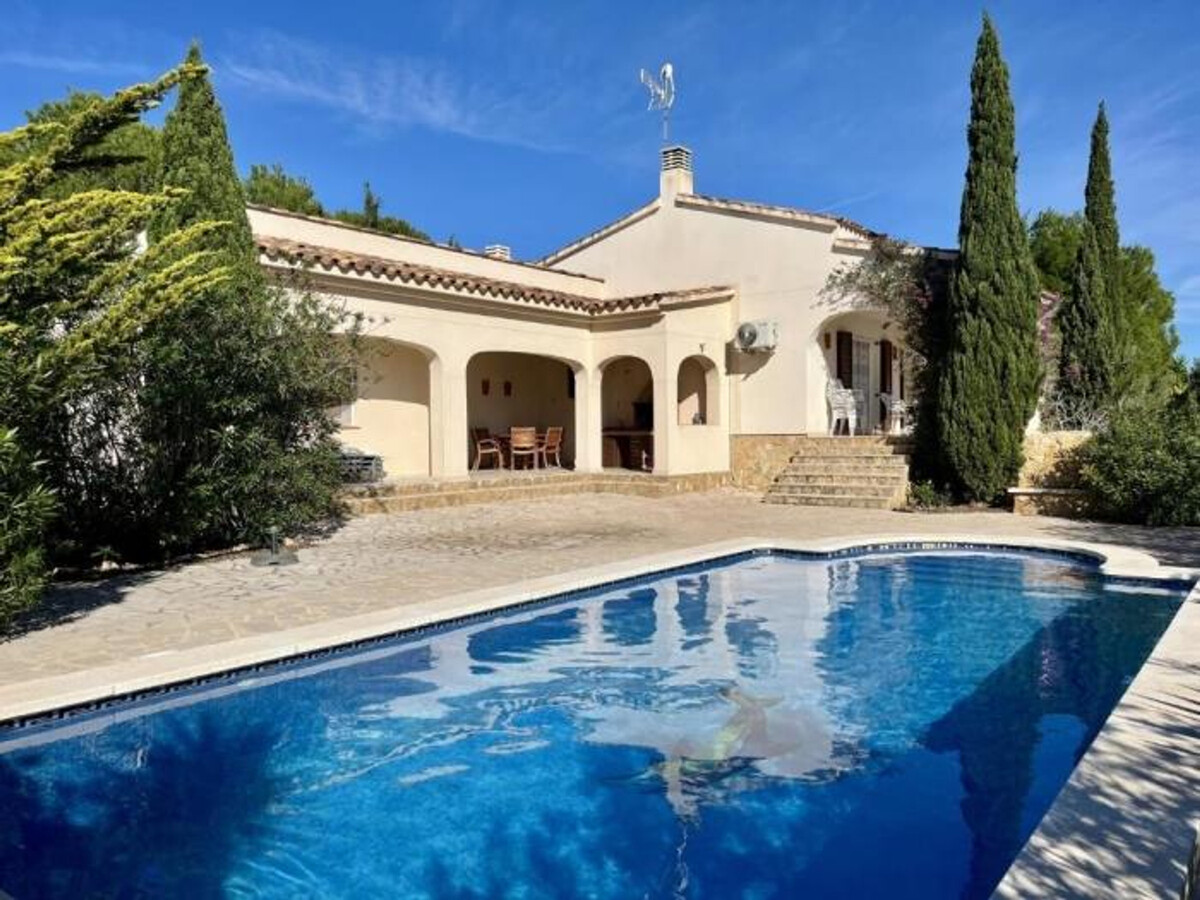 Maison avec Piscine Privée, Terrasse et Jardin à Sant Jordi - Photo 4