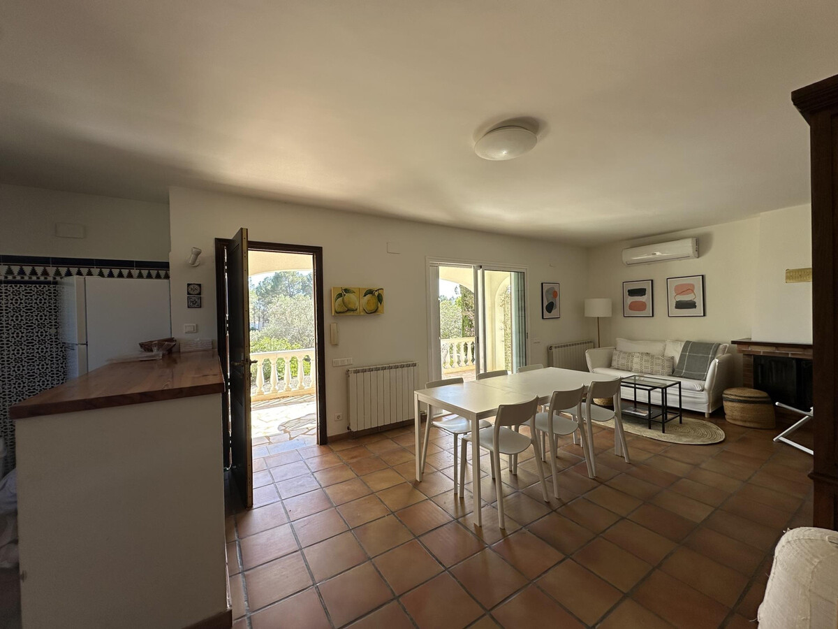 Maison avec Piscine Privée, Terrasse et Jardin à Sant Jordi - Photo 11