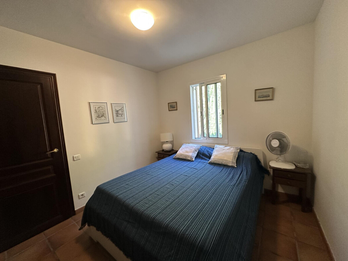 Maison avec Piscine Privée, Terrasse et Jardin à Sant Jordi - Photo 22