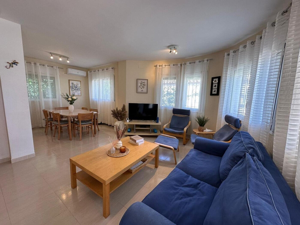 Chalet plain-pied 3 chambres, piscine eau salée à L'Ametlla de Mar - Photo 5