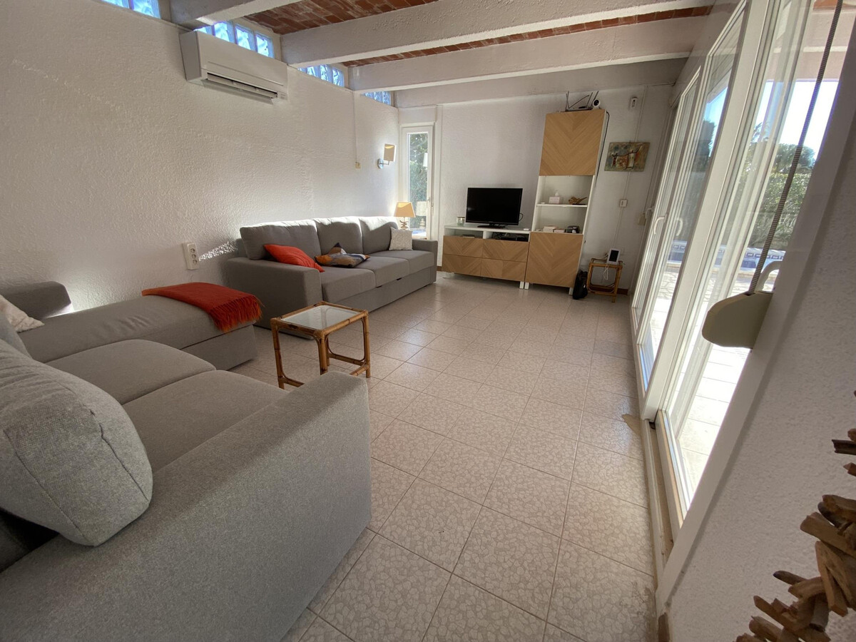 Villa 140m² piscine privée à Calafat, 4 chambres - Photo 7