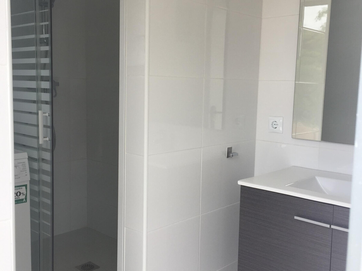 Villa 140m² piscine privée à Calafat, 4 chambres - Photo 13